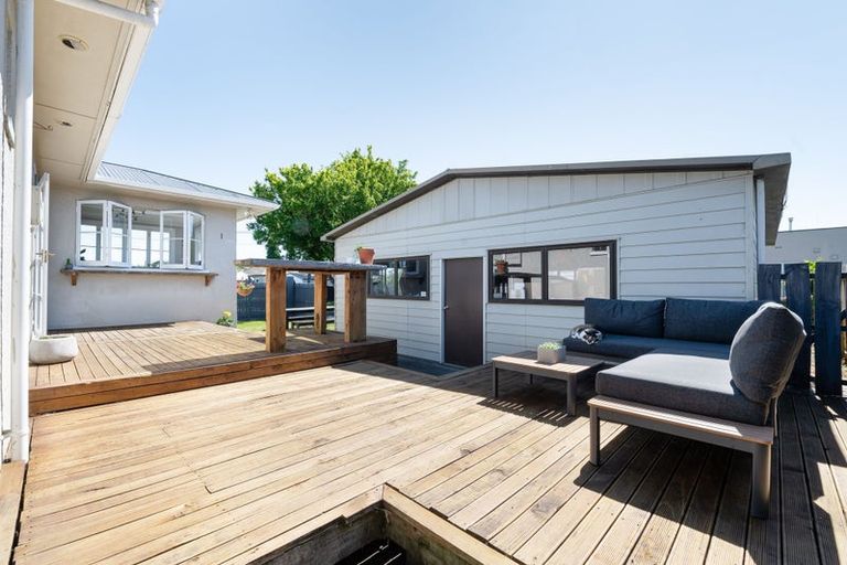 Photo of property in 42 Rifle Range Road, Dinsdale, Hamilton, 3204
