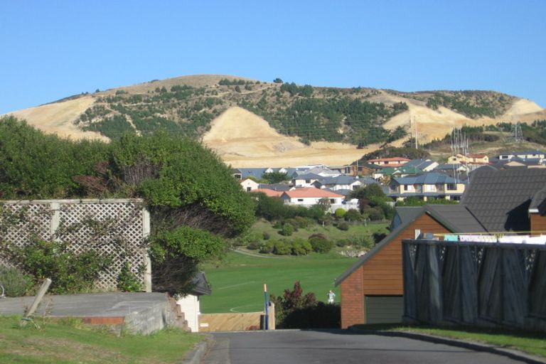 Photo of property in 41 Saunders Close, Whitby, Porirua, 5024