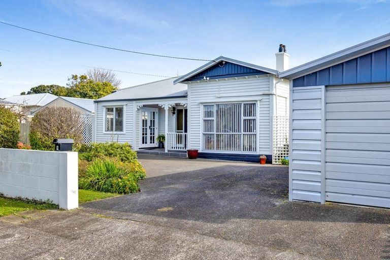 Photo of property in 1 Morrissey Street, Hawera, 4610