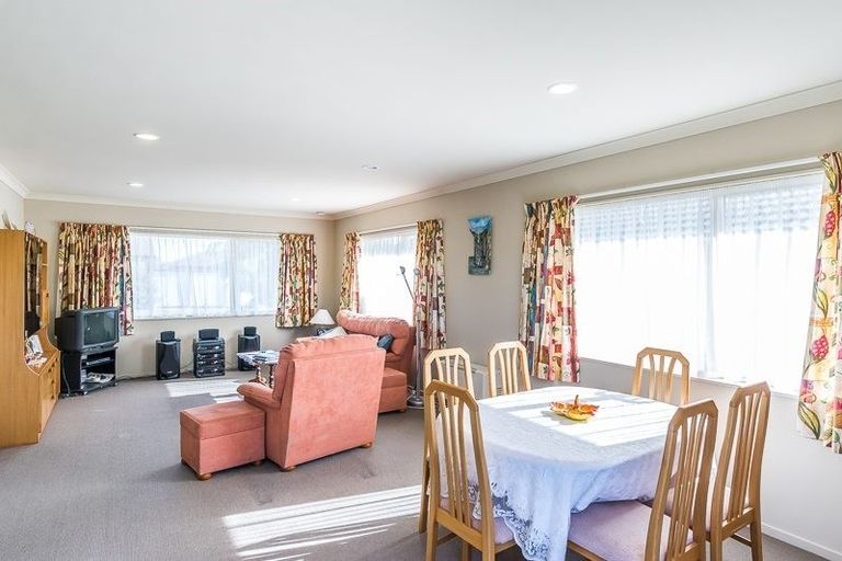 Photo of property in 27 Manhattan Court, Paraparaumu Beach, Paraparaumu, 5032