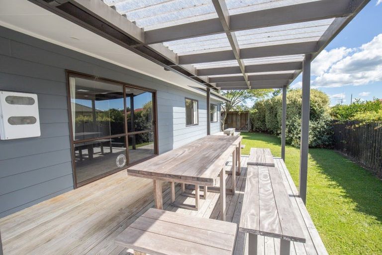 Photo of property in 28 Darlington Street, Ngatea, 3503