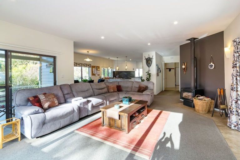 Photo of property in 328 Fabians Road, Morison Bush, Greytown, 5794