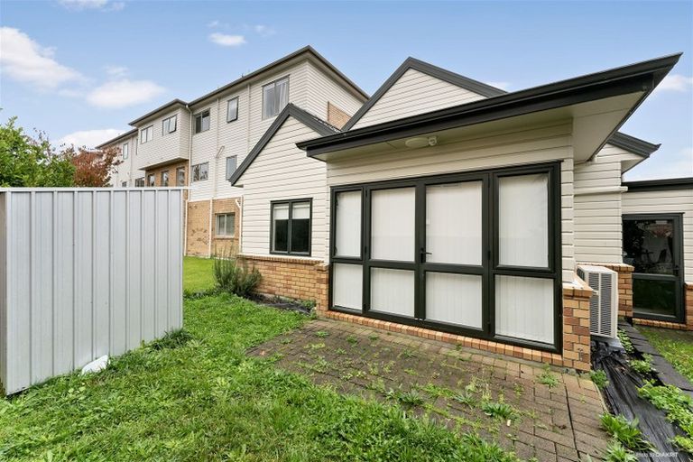 Photo of property in St Claire Village, 151/172 Mcleod Road, Te Atatu South, Auckland, 0610