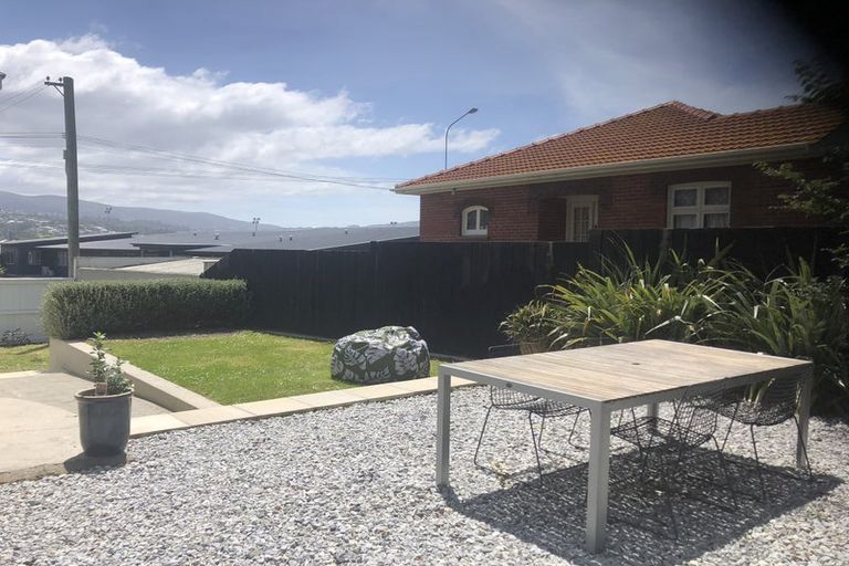 Photo of property in 147 Victoria Road, Saint Clair, Dunedin, 9012