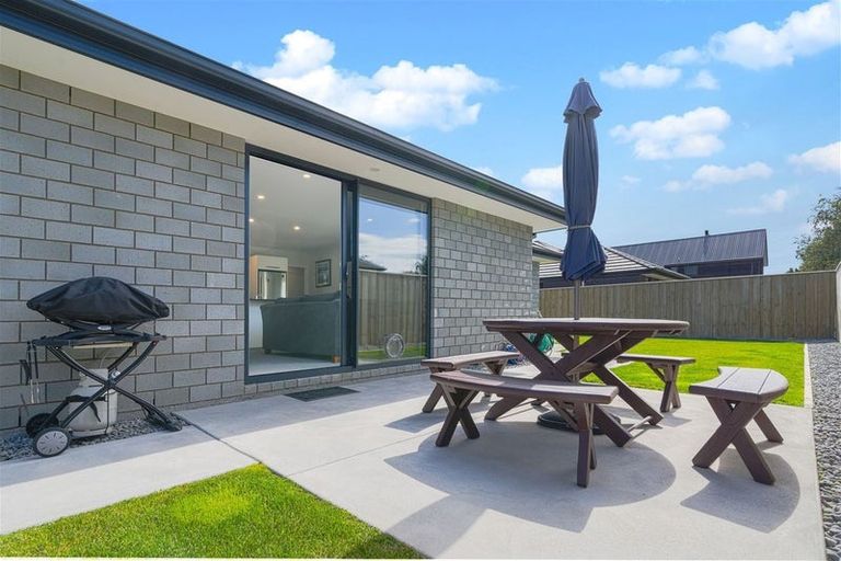 Photo of property in 8 Ladybridge Drive, Rolleston, 7615