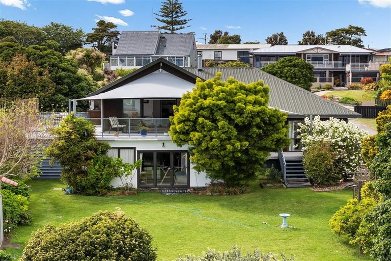 Photo of property in 33 Ngaparaoa Drive, Maketu, 3189