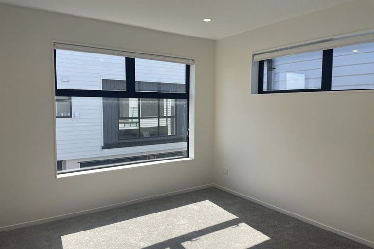 Photo of property in 25 Jandell Crescent, Bucklands Beach, Auckland, 2014