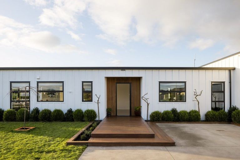 Photo of property in 16 Kaniera Terrace, Cambridge, 3434