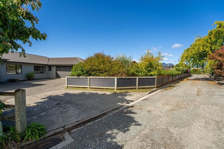 Photo of property in 8a Angus Place, Wakefield, 7025