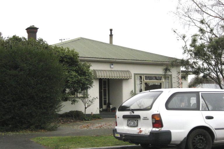 Photo of property in 37 Kinloch Street, St Albans, Christchurch, 8014