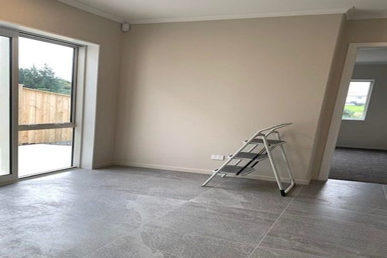 Photo of property in 26 Ballyalton Crescent, Flat Bush, 2019