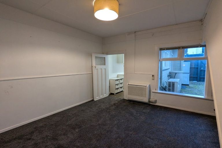 Photo of property in 30 Sussex Street, Mount Cook, Wellington, 6021