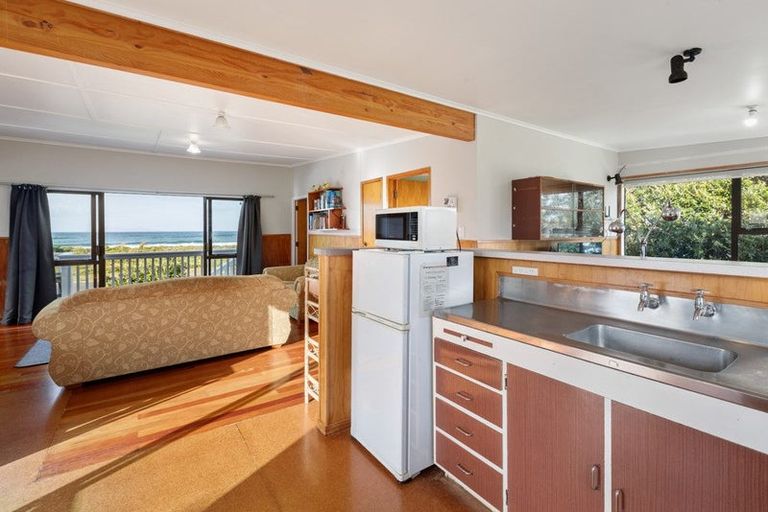 Photo of property in 112 Bway Road, Waihi Beach, 3611