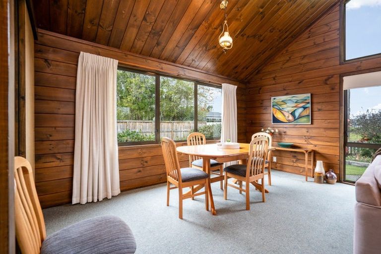 Photo of property in 42 Williams Street, Cambridge, 3434