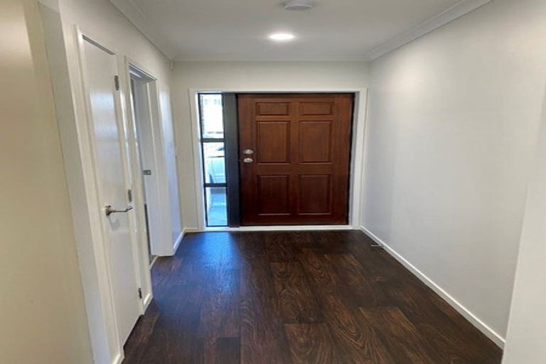 Photo of property in 2/2 Waipa Street, Birkenhead, Auckland, 0626