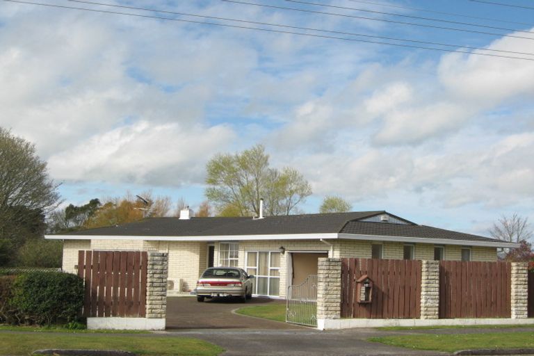 Photo of property in 94 Brecon Road, Stratford, 4332