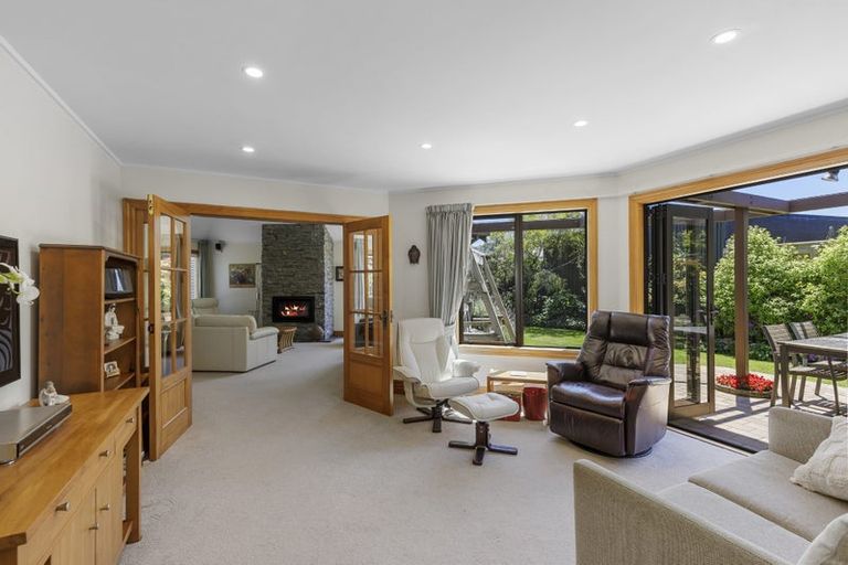 Photo of property in 3 Colin Grove, Hutt Central, Lower Hutt, 5010