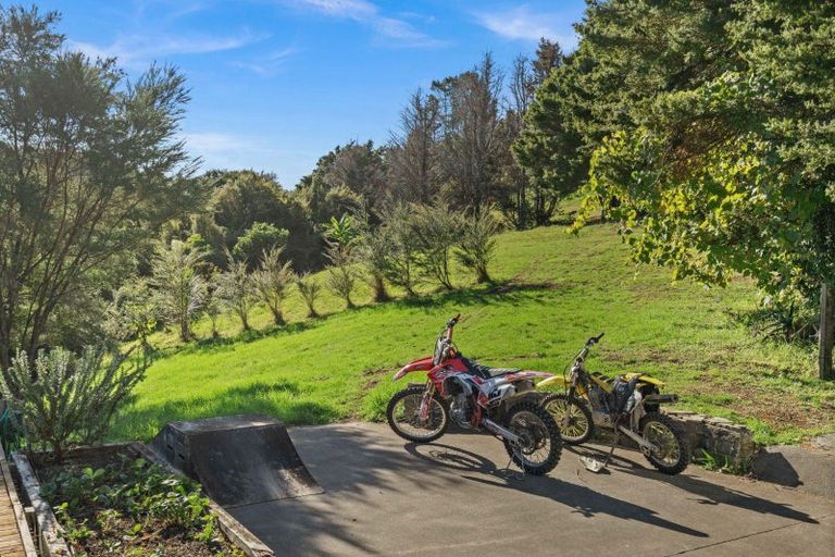 Photo of property in 22 Kohinui Heights Rise, Parua Bay, 0192