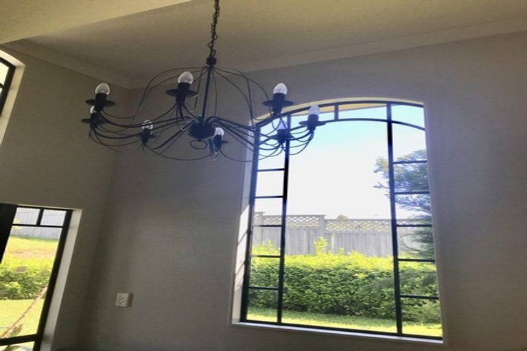 Photo of property in 12 The Masthead, Whitby, Porirua, 5024