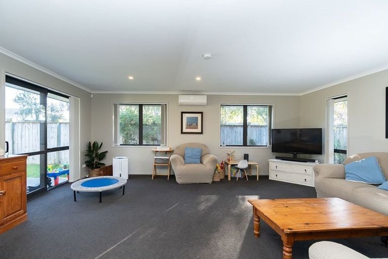 Photo of property in 13 Kennedy Lane, Hamilton East, Hamilton, 3216