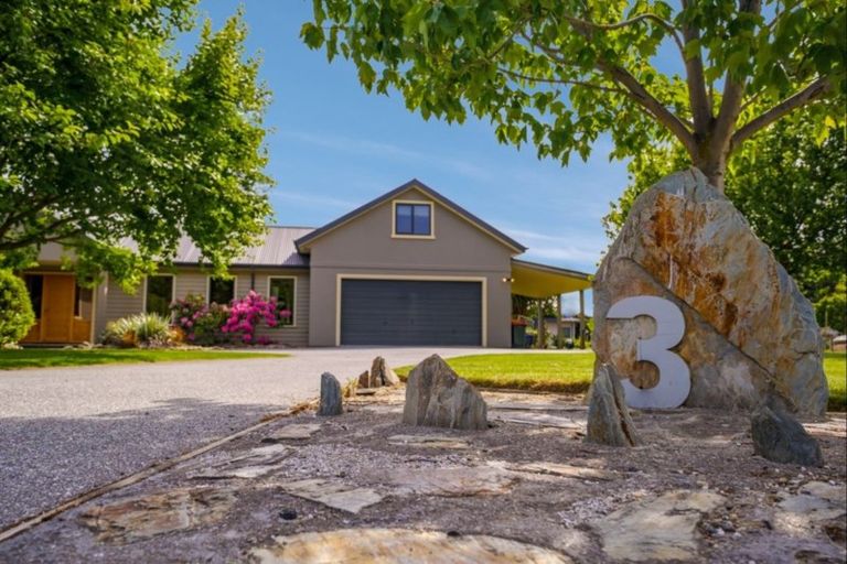 Photo of property in 3 Ironview Lane, Wanaka, 9382