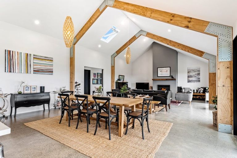Photo of property in 7 Tamahunga Drive, Matakana, Warkworth, 0985
