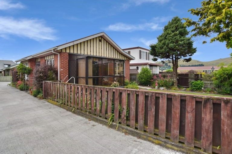 Photo of property in 1/11 Clouston Street, Saint Martins, Christchurch, 8022