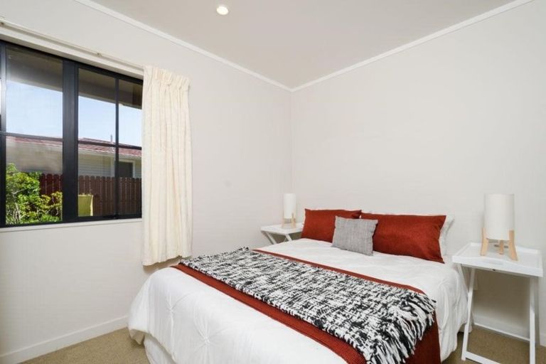 Photo of property in 77a Mcleod Road, Te Atatu South, Auckland, 0610