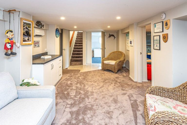 Photo of property in 10 Okiwa Terrace, Waiinu Beach, Whanganui, 4588
