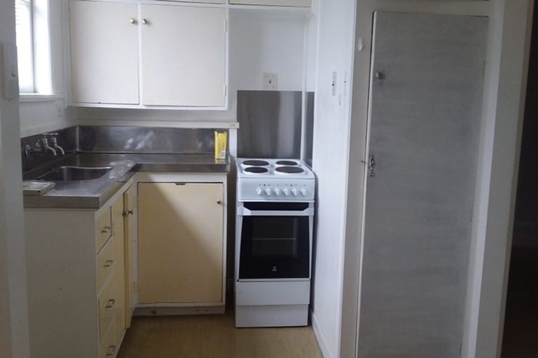 Photo of property in 10 Mayo Grove, Naenae, Lower Hutt, 5011