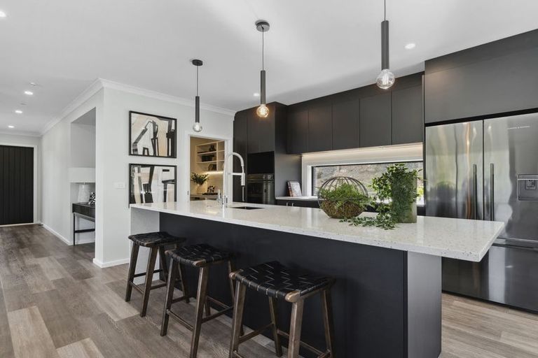 Photo of property in 2 Oakum Road, Whitby, Porirua, 5024