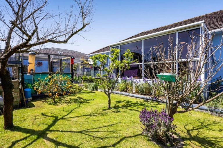 Photo of property in 80 Fulford Street, New Plymouth, 4310