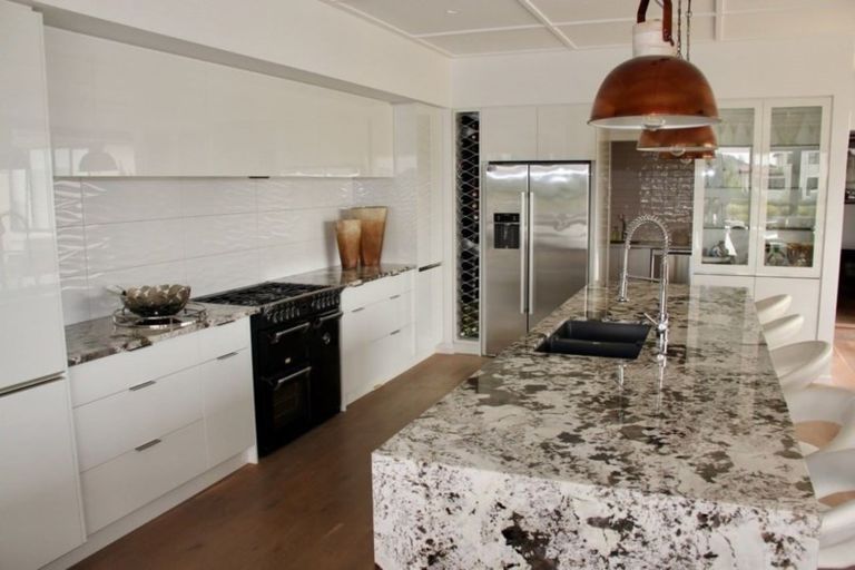 Photo of property in 15 Leeward Drive, Whitianga, 3510