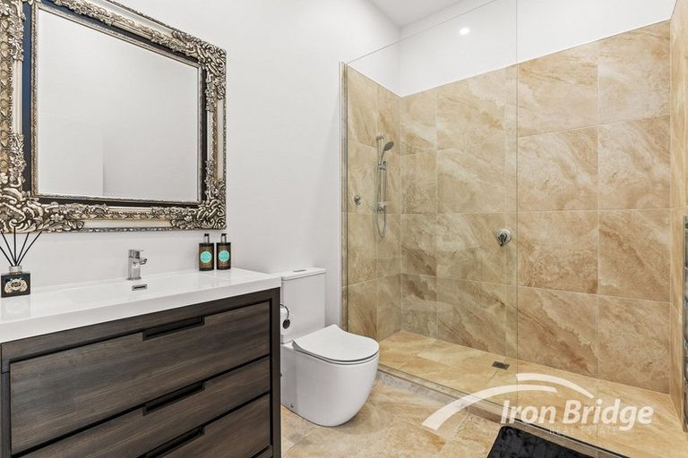 Photo of property in 20 Rauta Way, Helensville, 0800