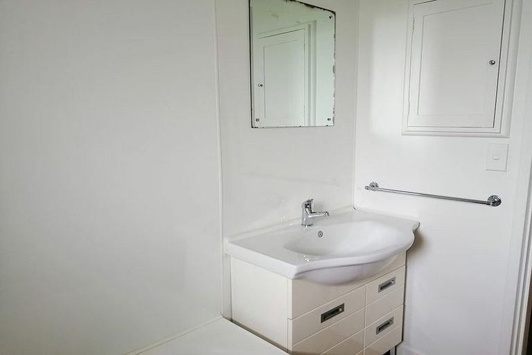 Photo of property in 3/94 Charles Street, Waltham, Christchurch, 8011