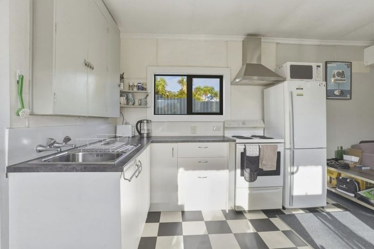 Photo of property in 33 Orbell Street, Dalmore, Dunedin, 9010