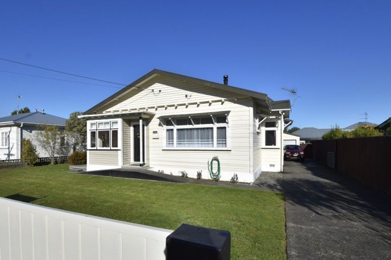 Photo of property in 14 Wakelin Street, Carterton, 5713