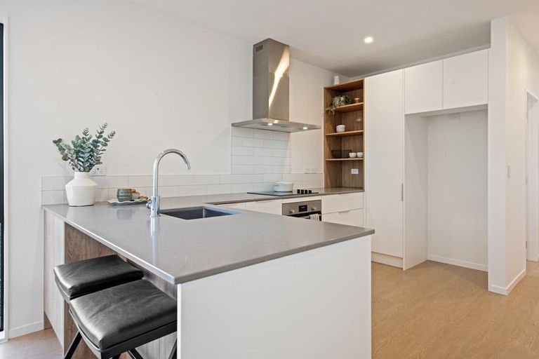 Photo of property in 529 Massey Road, Mangere, Auckland, 2022