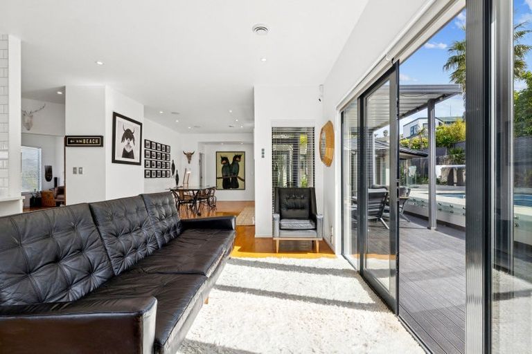 Photo of property in 5 Caversham Drive, Torbay, Auckland, 0630