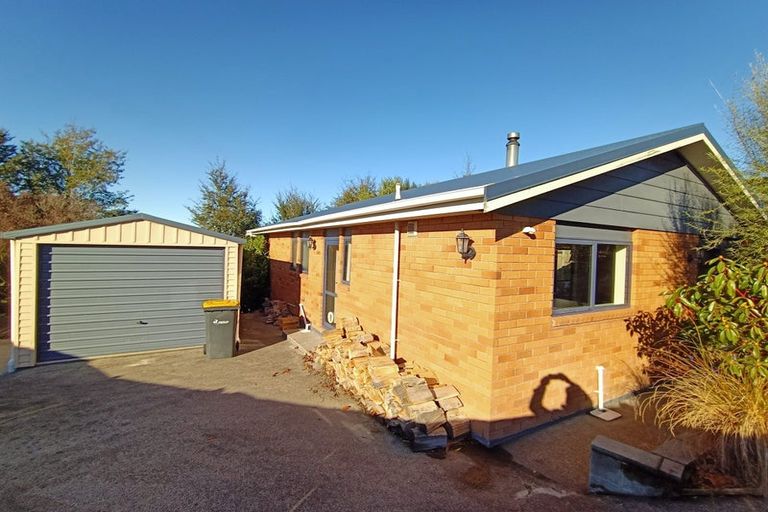 Photo of property in 6 Raoulia Close, Halfway Bush, Dunedin, 9010