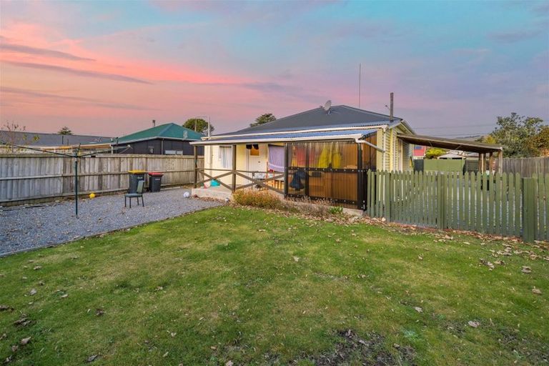 Photo of property in 28 Radley Street, Woolston, Christchurch, 8023