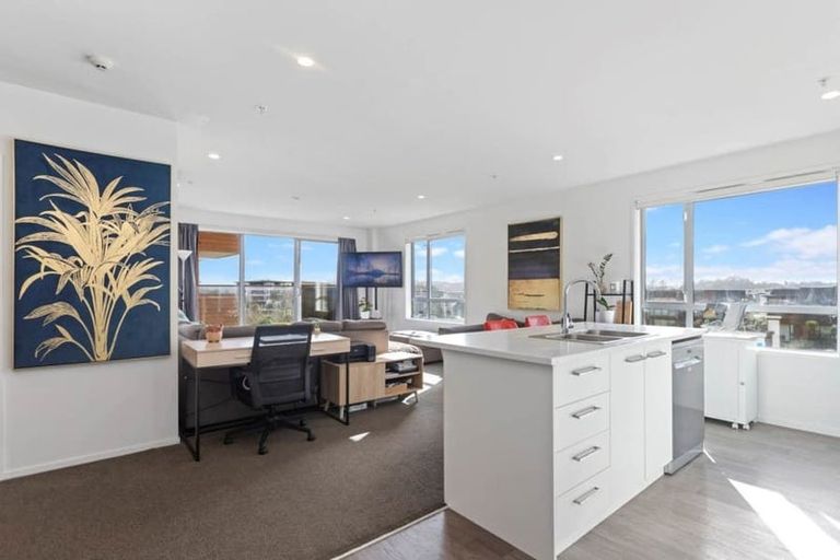 Photo of property in 201/160a Hobsonville Point Road, Hobsonville, Auckland, 0616