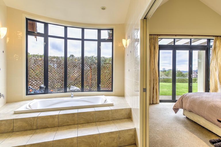 Photo of property in 28 Westvale Lane, Te Kowhai, Hamilton, 3288
