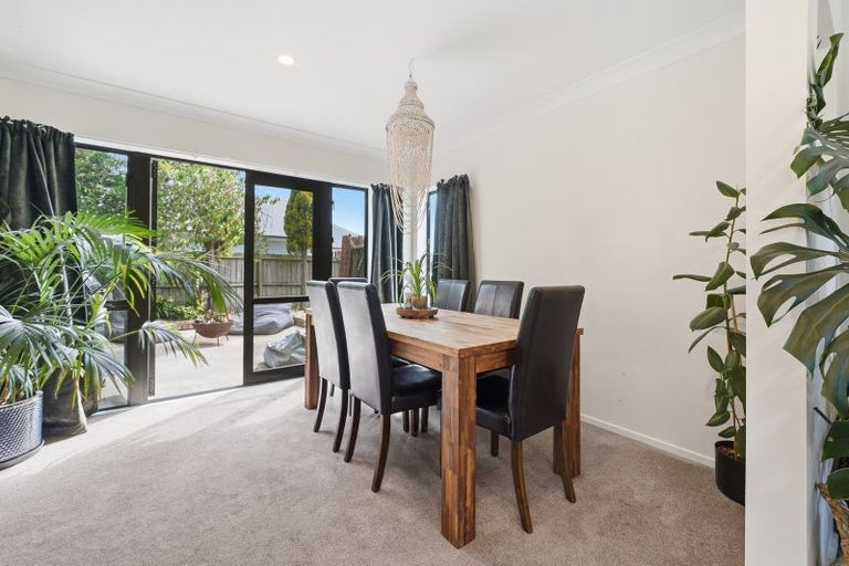 Photo of property in 16 Dawson Douglas Place, Kaiapoi, 7630