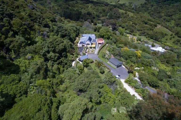 Photo of property in 10 Purple Peak Road, Akaroa, 7581