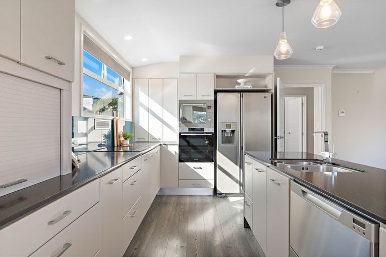 Photo of property in 81 Hine Street, New Plymouth, 4310