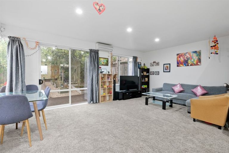 Photo of property in 13/45 Secoia Crescent, Mangere, Auckland, 2022