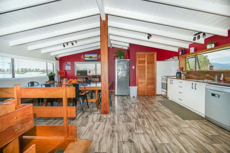 Photo of property in 16 Coates Street, Westport, 7825