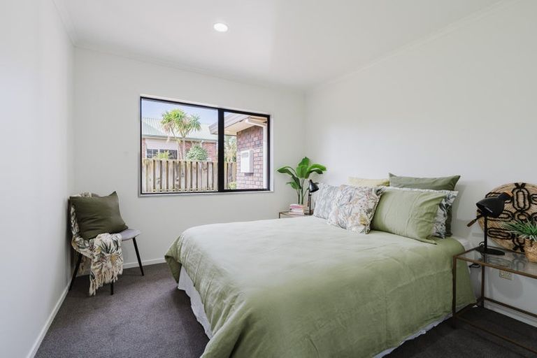 Photo of property in 12 Sunny Dale, Western Heights, Hamilton, 3200