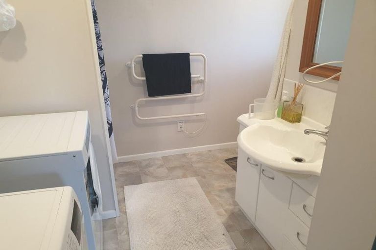 Photo of property in 31 Kaihuia Street, Northland, Wellington, 6012